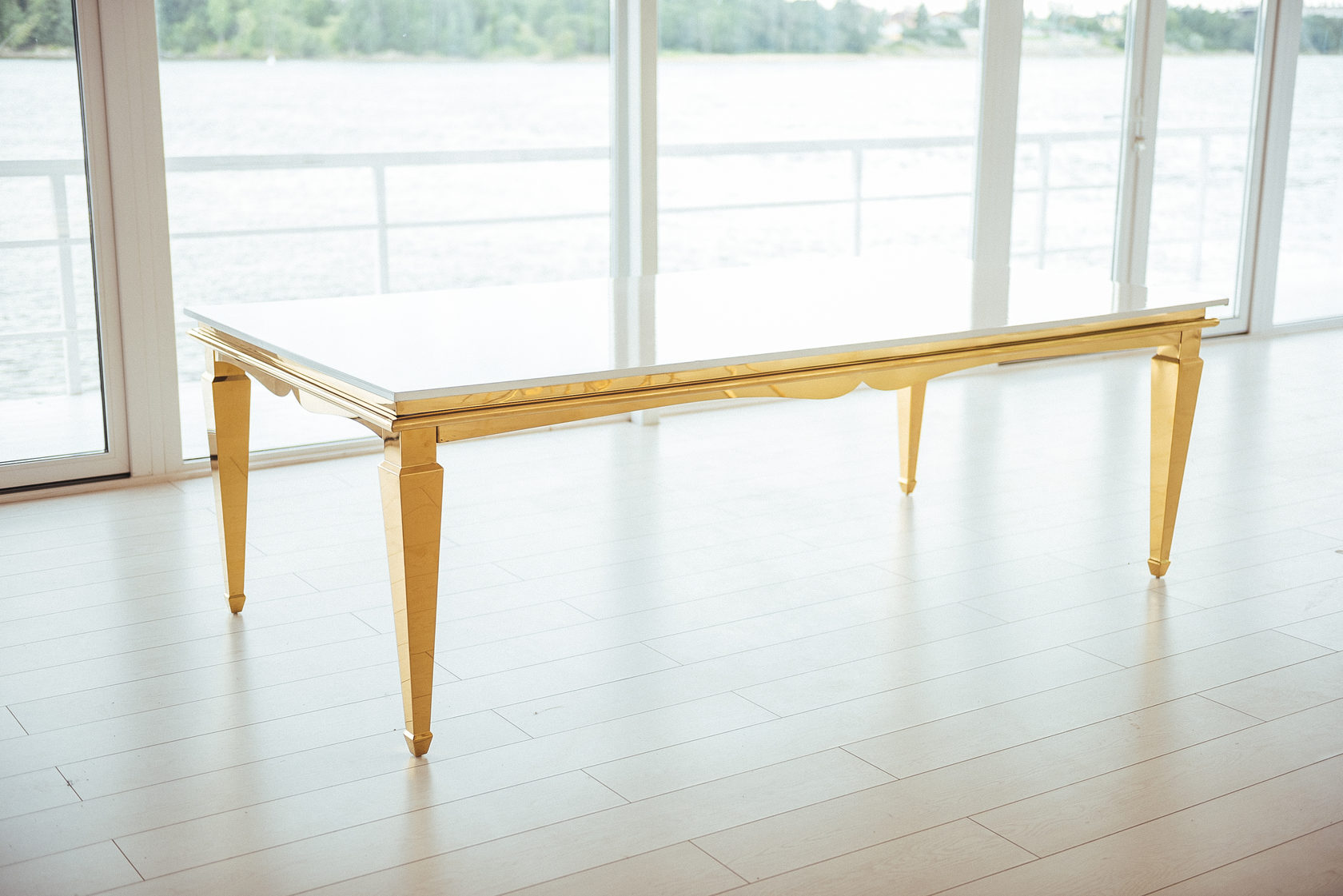 Стол Венеция золото